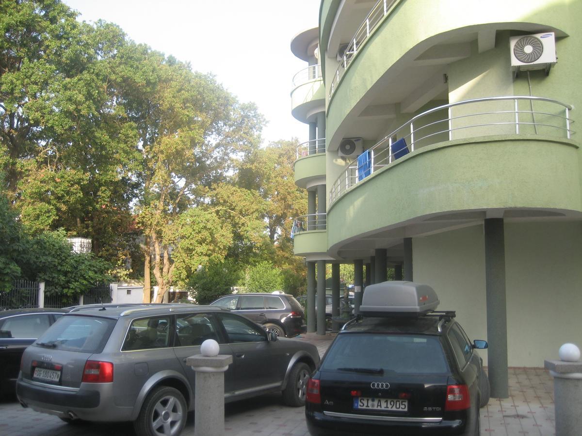 Guest House Vila Mimoza Ulcinj Exteriör bild