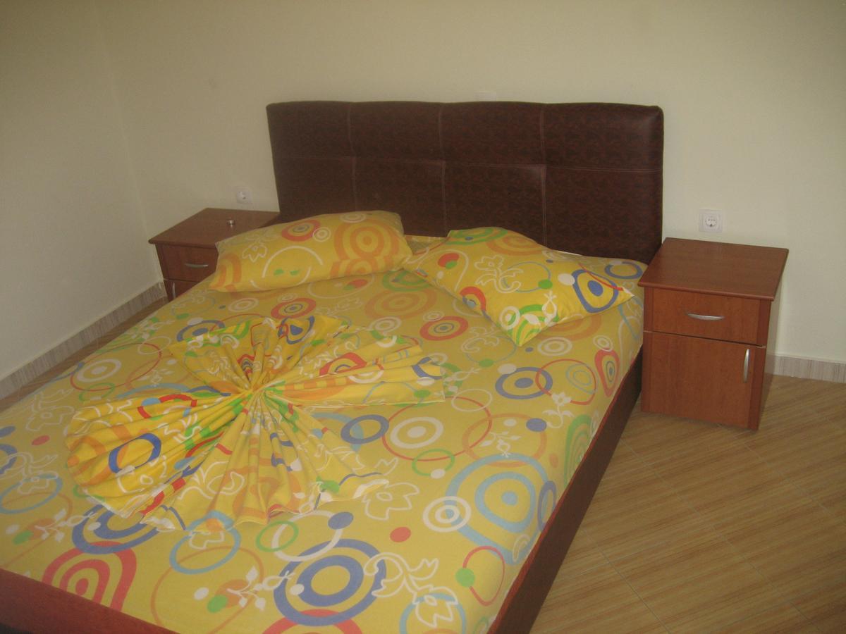 Guest House Vila Mimoza Ulcinj Exteriör bild