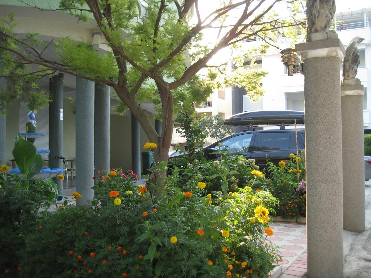 Guest House Vila Mimoza Ulcinj Exteriör bild